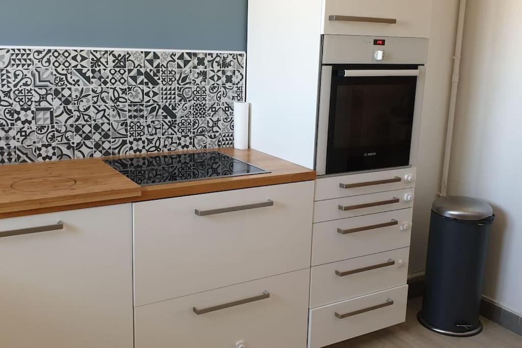 Appartement De Charme Et Familial A Caen Exteriör bild